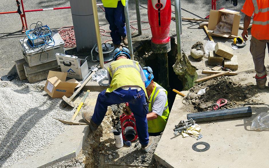comment déboucher une canalisation de wc Saint-Denis
